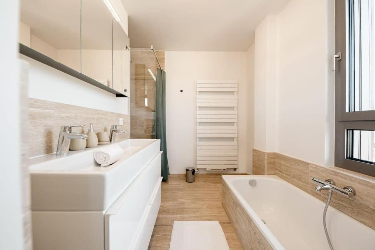 City Luxury With City Views In Ville Haute Luxemburgo Exterior foto